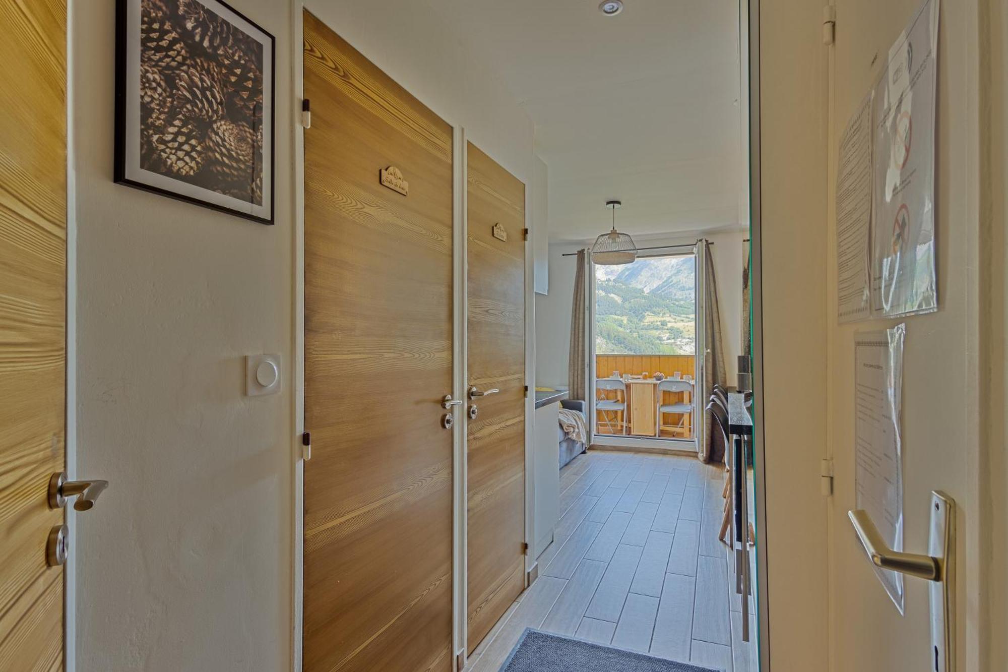 Studio De Charme Avec Vue Sur Le Val D'Allos, Parking Et Wifi Gratuit Extérieur photo